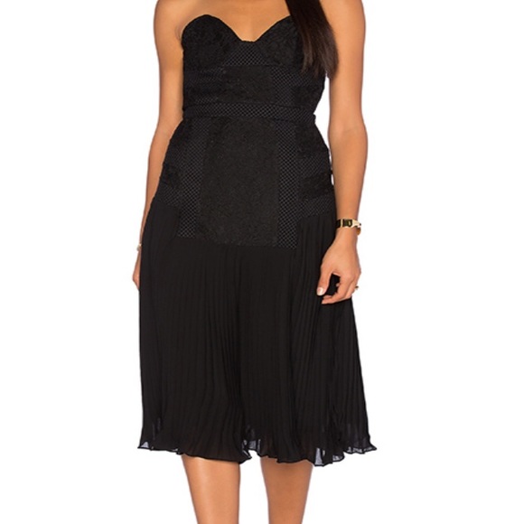 Elliatt Dresses & Skirts - Women's Little Black Dress
